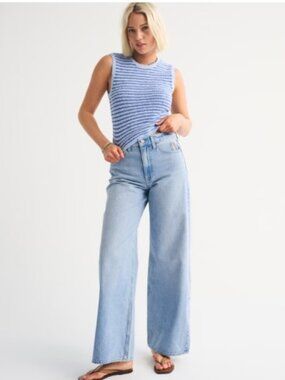 Abercrombie High Rise Wide Leg Fish Embroidered Jean 24 S